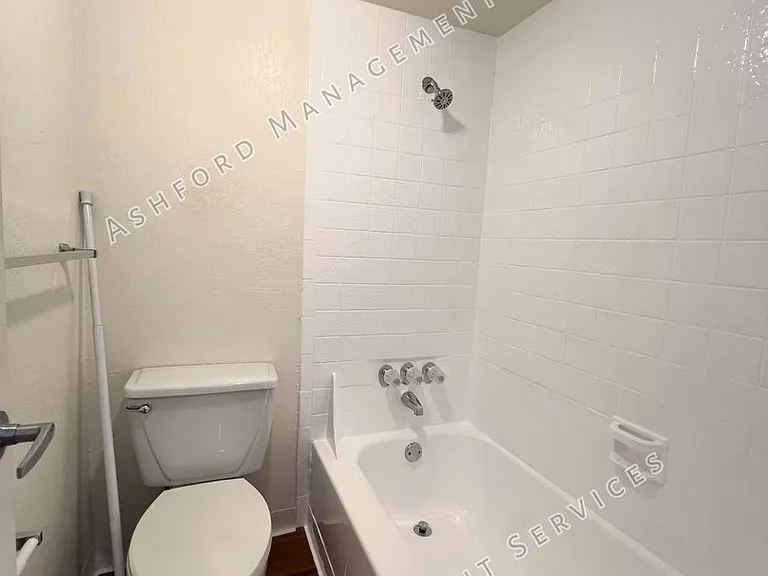 7141 N 16th St #227 — Photo 24