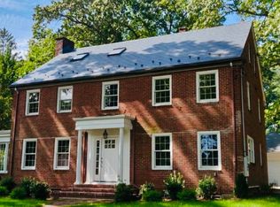 27 Gammons Rd, Newton, MA 02468