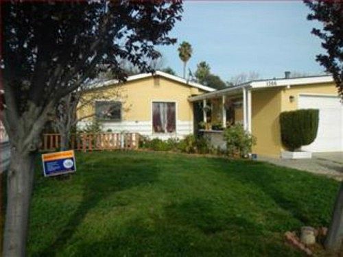 2nd image of 1366 Norvella St
