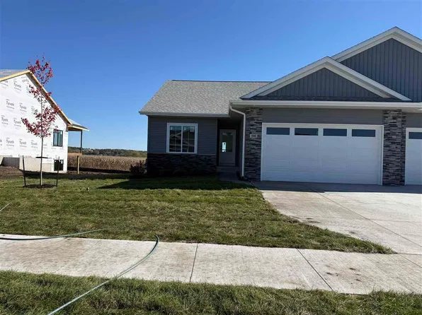 100 Kinsey St, Northliberty, IA 52317
