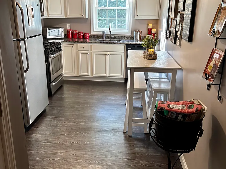 402 New River Rd #304 — Photo 5