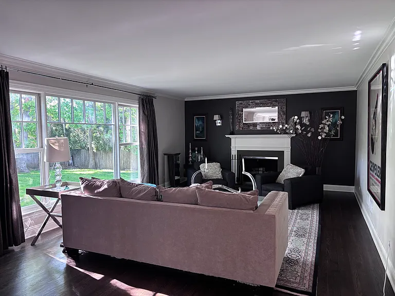 1500 N Western Ave — Photo 14