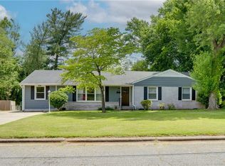 2509 Fairway Dr, Greensboro, NC 27408