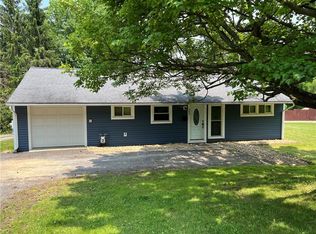 484 New Castle St, Slippery Rock, PA 16057