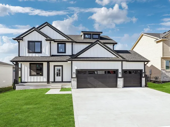4648 177th St, Urbandale, IA 50323