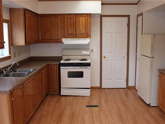 2nd image of 411 Prospect St Lot A