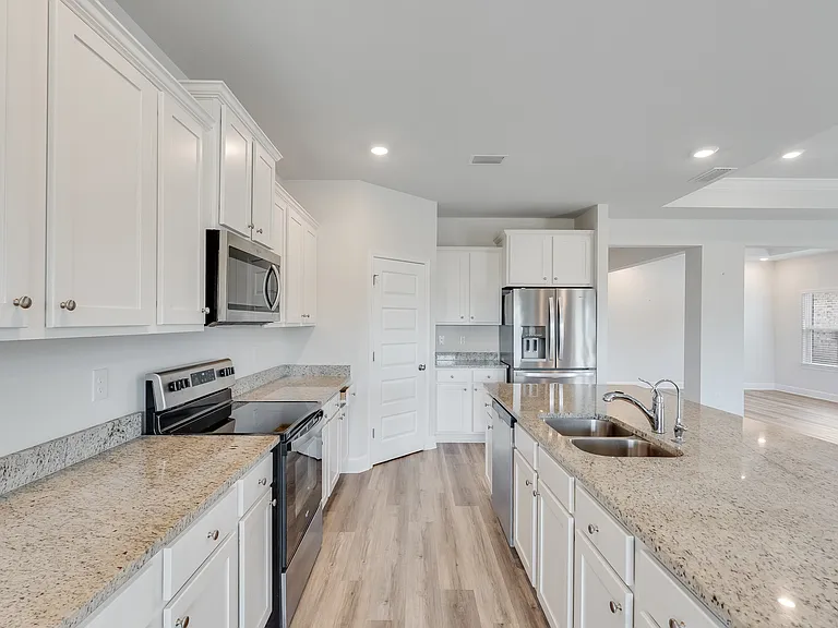 30520 Willie Dr — Photo 4