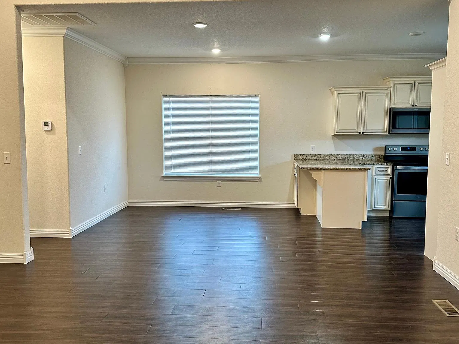 1060 Infantry Ln — Photo 4