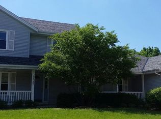 1527 Cherokee St, Grafton, WI 53024