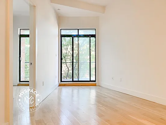 Rented by MySpaceNYC | media 51