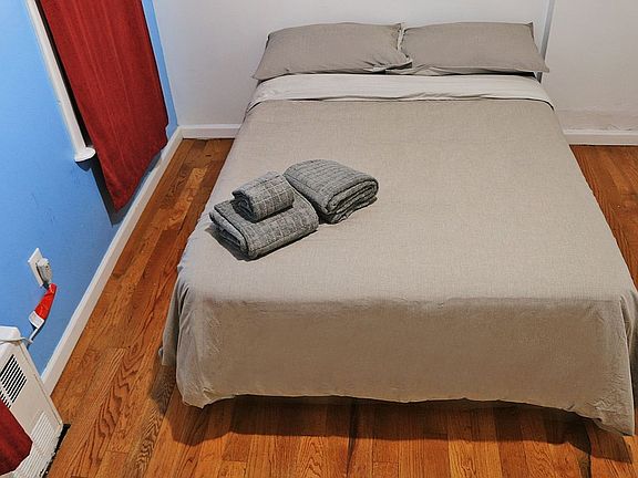 5th image of 464 Lexington Ave #1B