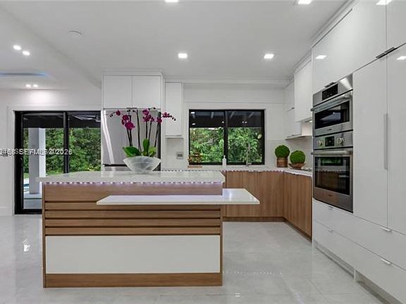 4th image of 17203 SW 78th Pl #0