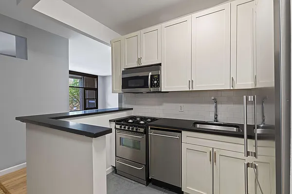 Rented by Tourma Realty LLC | media 26