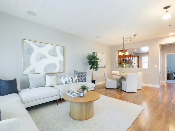 720 Wintergreen Court, Napa, CA 94559