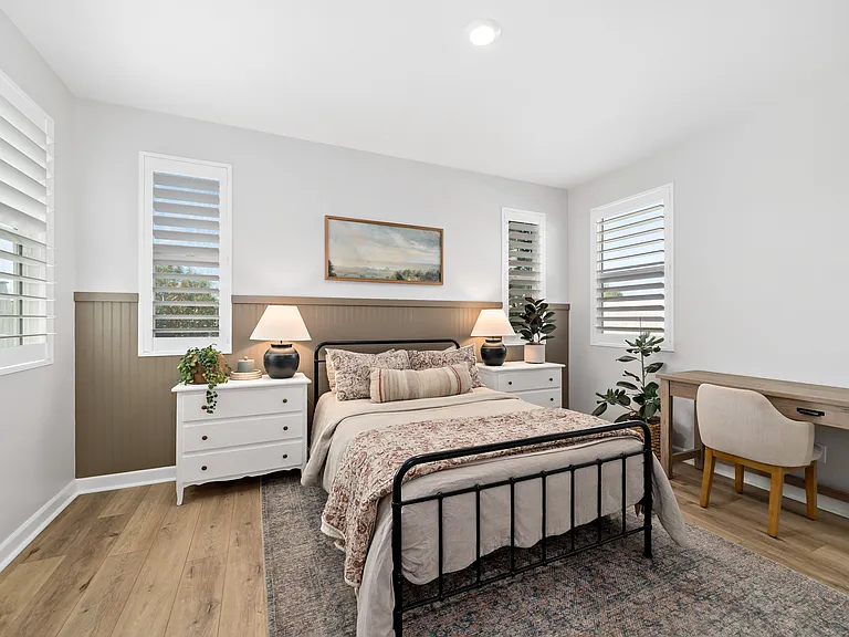 Gen-suite bedroom