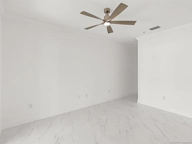 47 SW Osceola St #206 — Photo 11