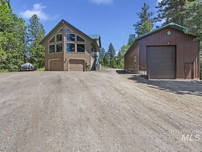 10416 Emma Loop, Cascade, ID, 83611