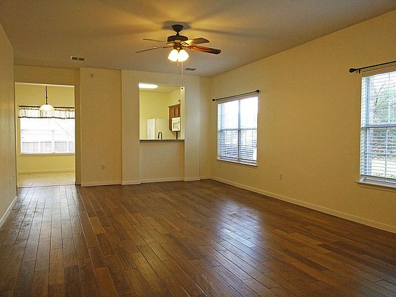2nd image of 7257 Garda Cir