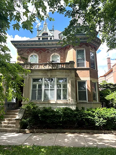 3118 W Palmer Sq #2R Photo 1