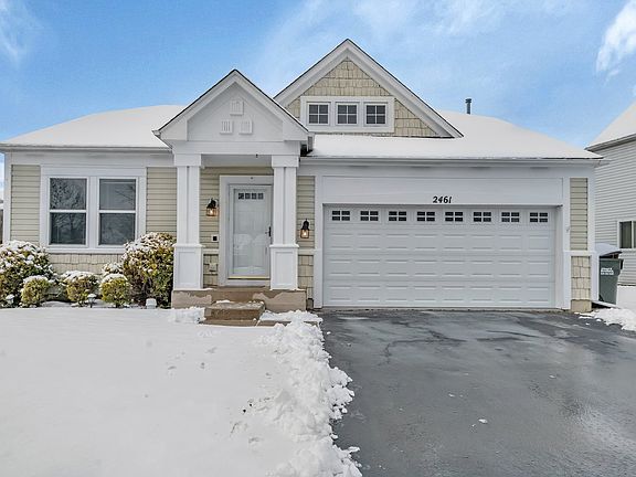 2nd image of 2461 Wexford Ln