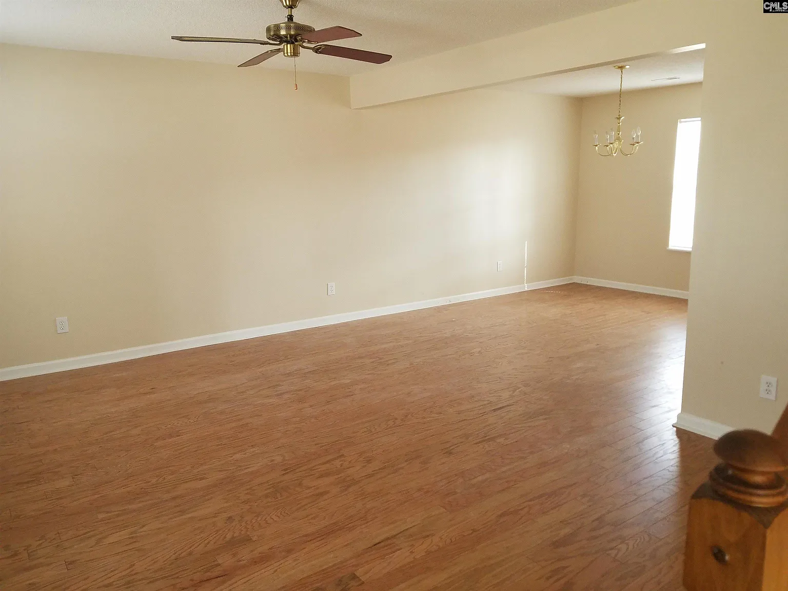4 bed, 2583 sqft, $1,850 — Photo 2