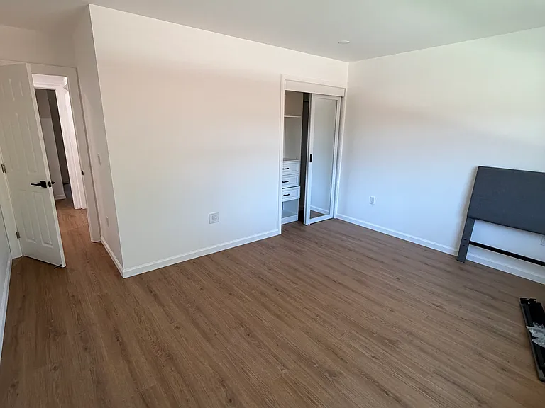 385 Irwin St #B — Photo 17