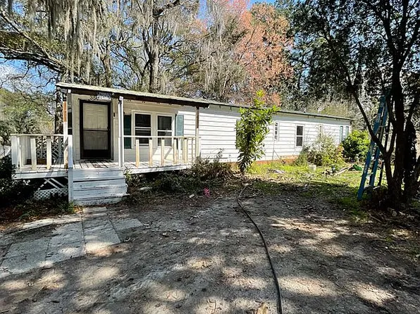 350 Clubhouse Dr, Midway, GA 31320