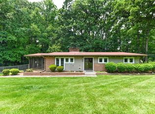 525 Dogwood Cir, High Point, NC 27260