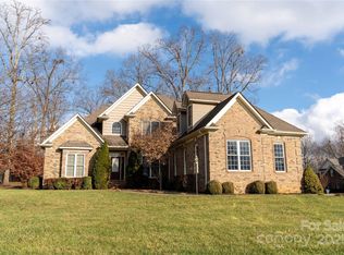 4518 Burrenfort Dr, Denver, NC 28037