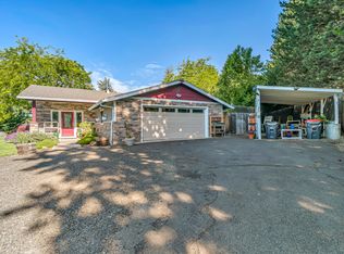 1457 Angelcrest Dr, Medford, OR