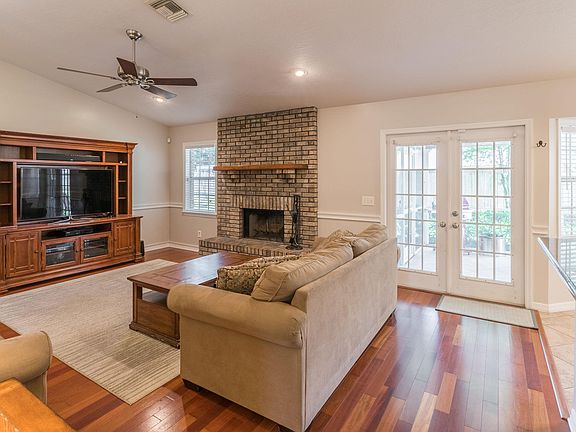 5th image of 1275 Hollow Brook Ln