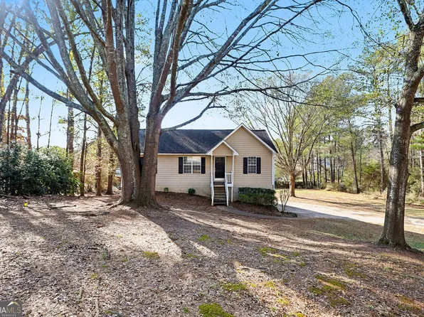 33 Peach Forest Pl, Douglasville, GA 30134