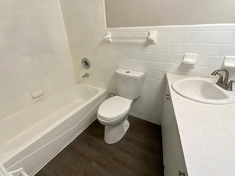 Cloverdale Estates — Photo 11