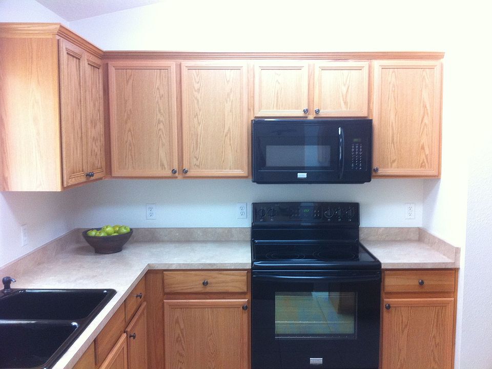 2nd image of 17 Locust Run