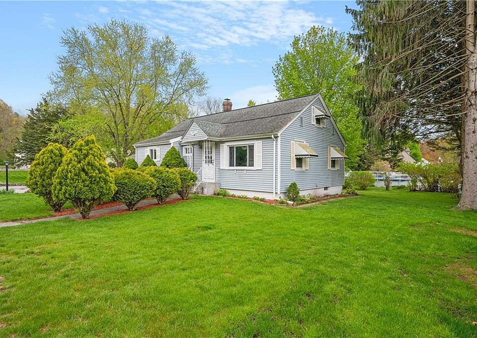 55 Williams St, North Smithfield, RI 02896 Zillow