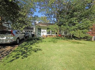 453 Woodlawn Estates Dr, Saint Louis, MO