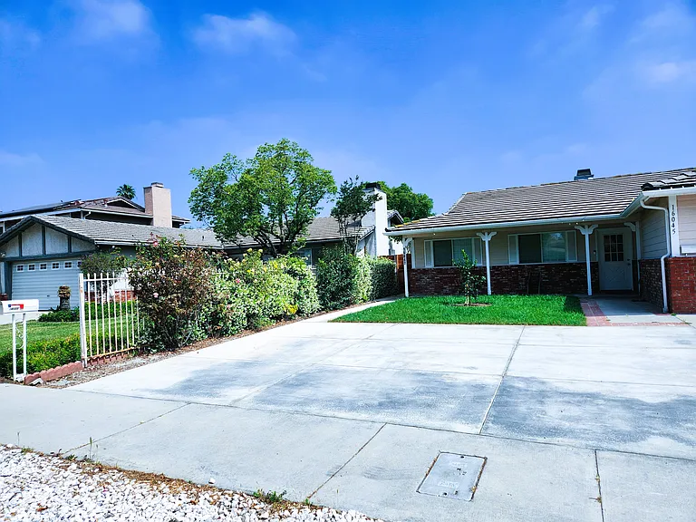 16047 Napa St — Photo 19