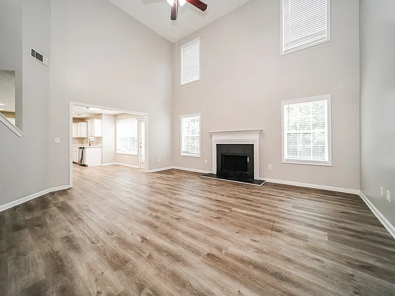 129 Makenna Dr — Photo 4