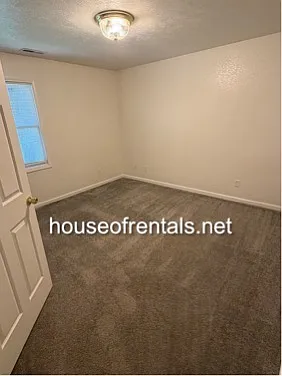 906 Pear St #D — Photo 5