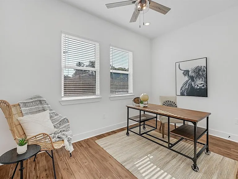 1st Floor Home Office/ Guest Bedroom