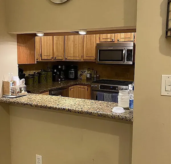 318 Monroe St #1 — Photo 3