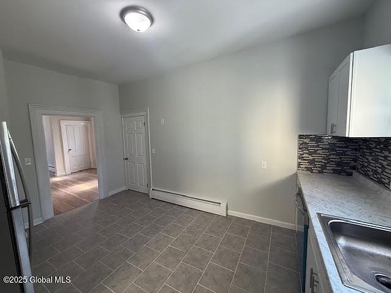 5th image of 818 24th Street