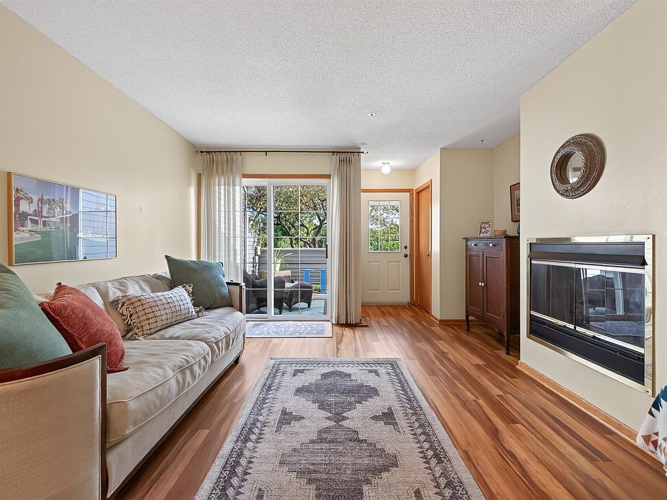 1st image of 493 Marshland Trl