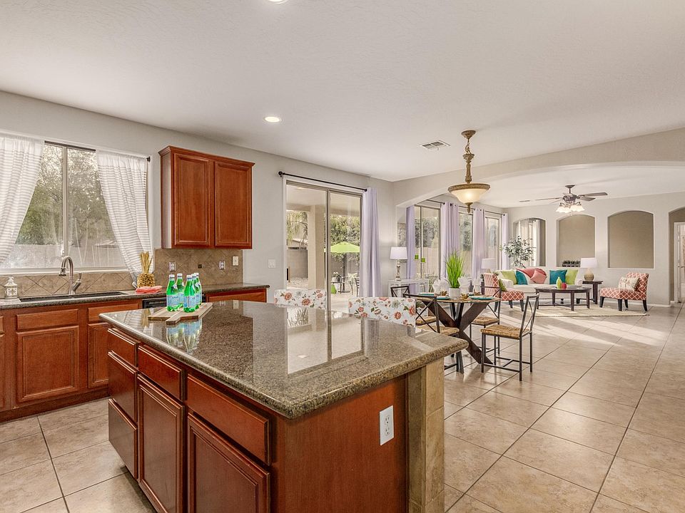 Open Kitchen