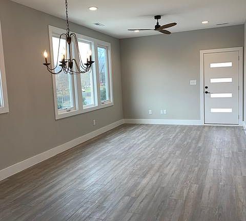 4th image of 541 E Lenoir St #B