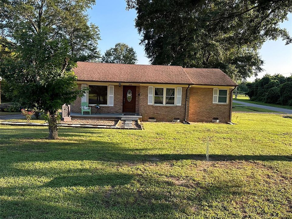 1st image of 200 Crescent Ct