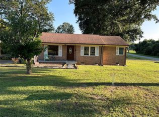 200 Crescent Ct, Lincolnton, NC 28092