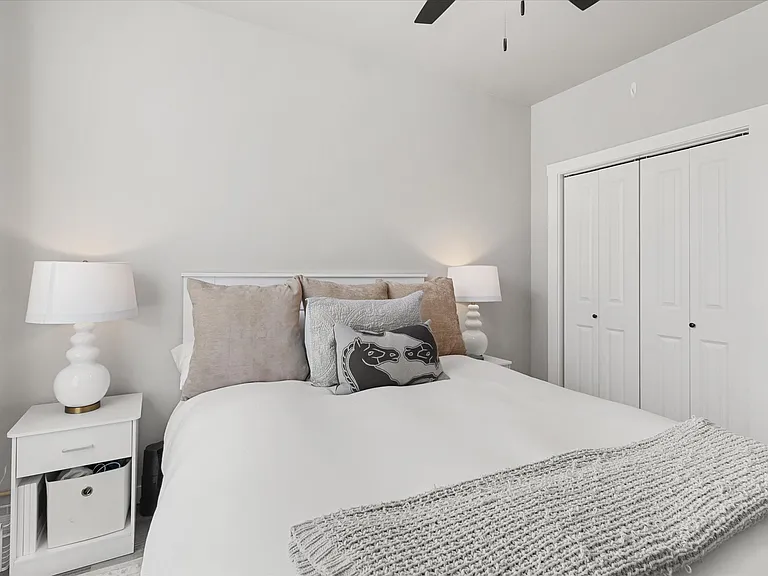209 W Apache St #305 — Photo 11