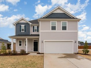 1077 Kafka Dr, Fuquay Varina, NC 27526