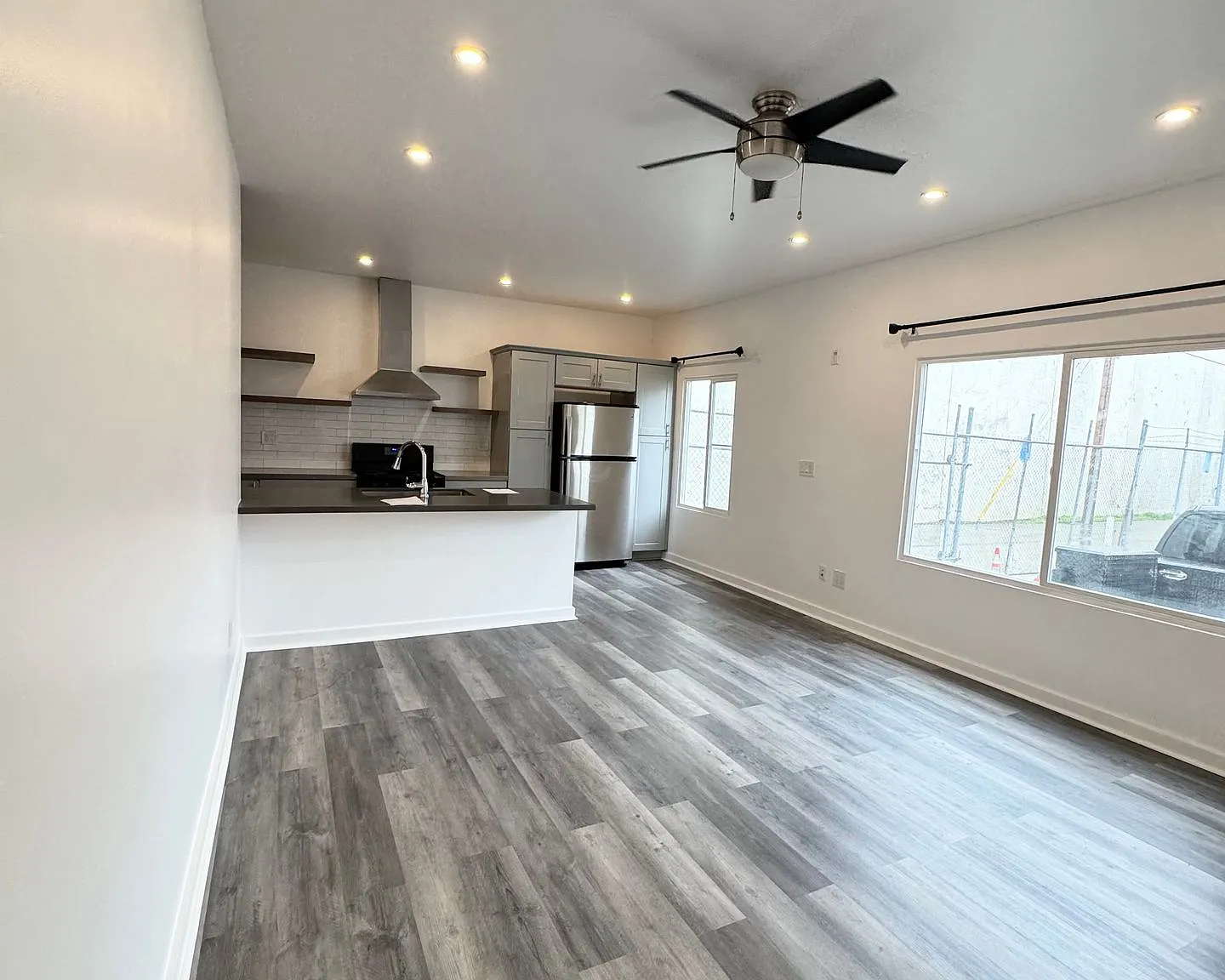 823 N. Gower — Photo 3